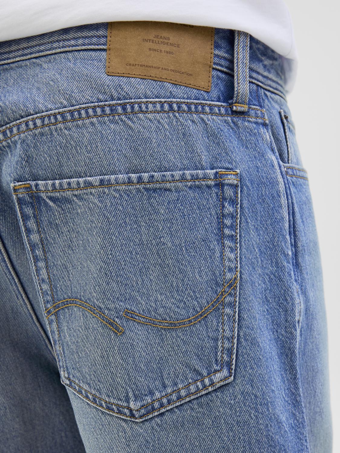 model_shot-detail