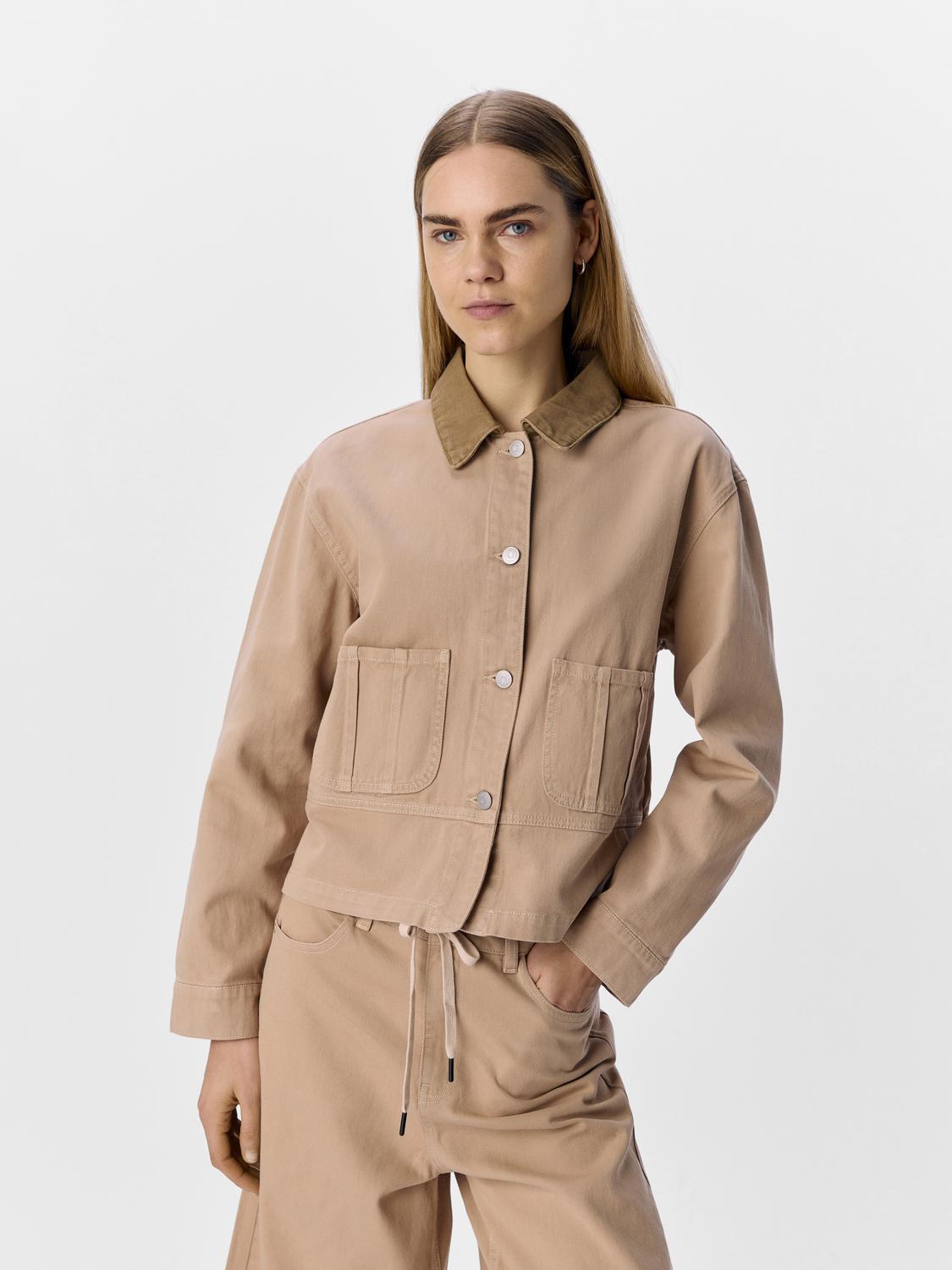 model_shot-front