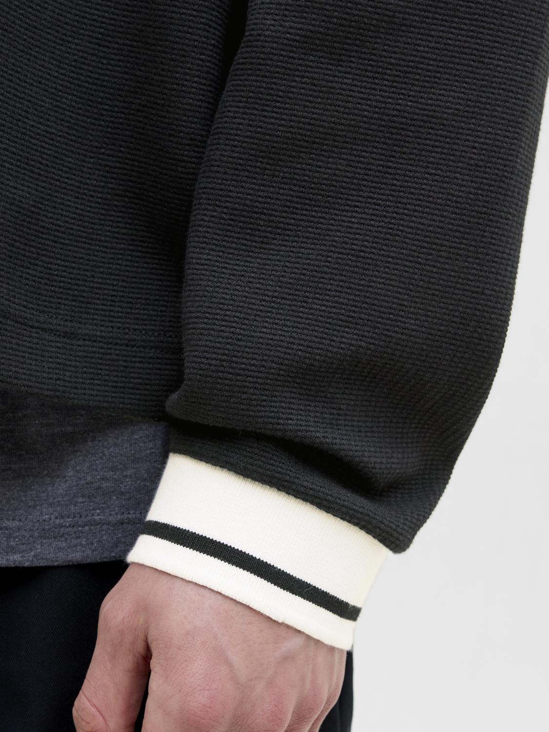 model_shot-detail