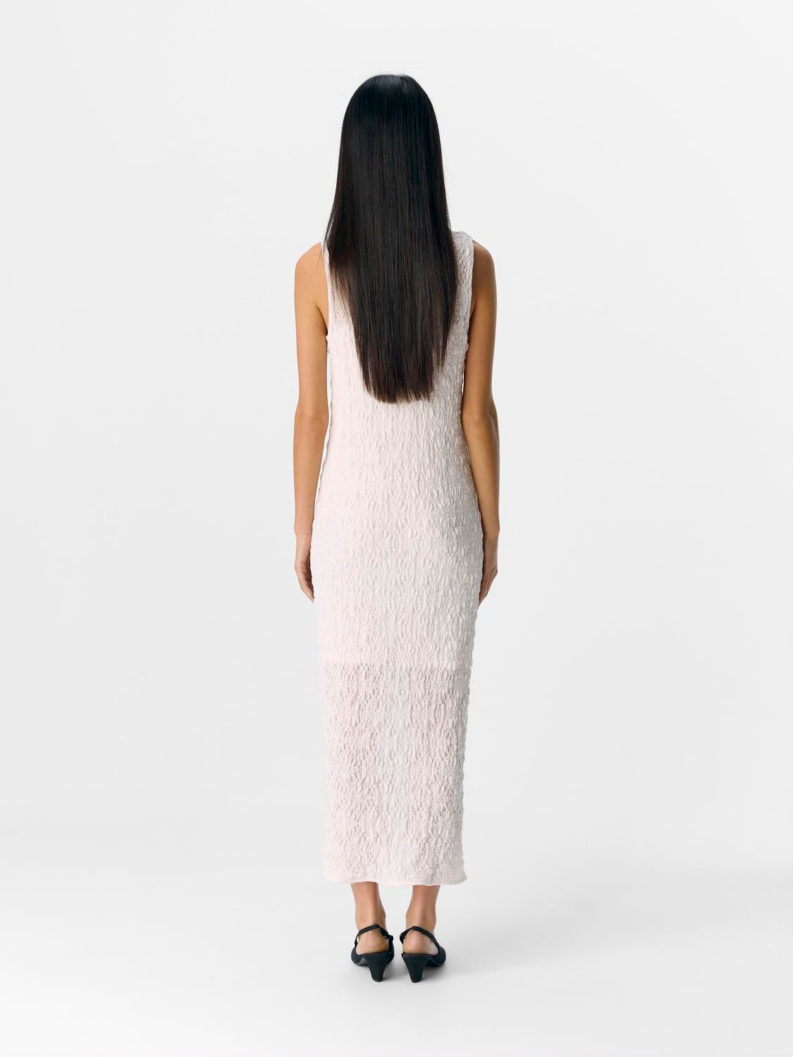 model_shot-back