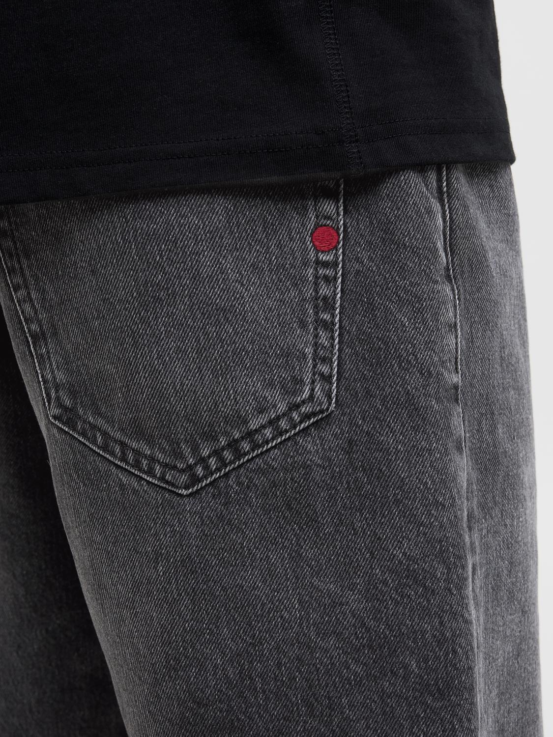 model_shot-detail