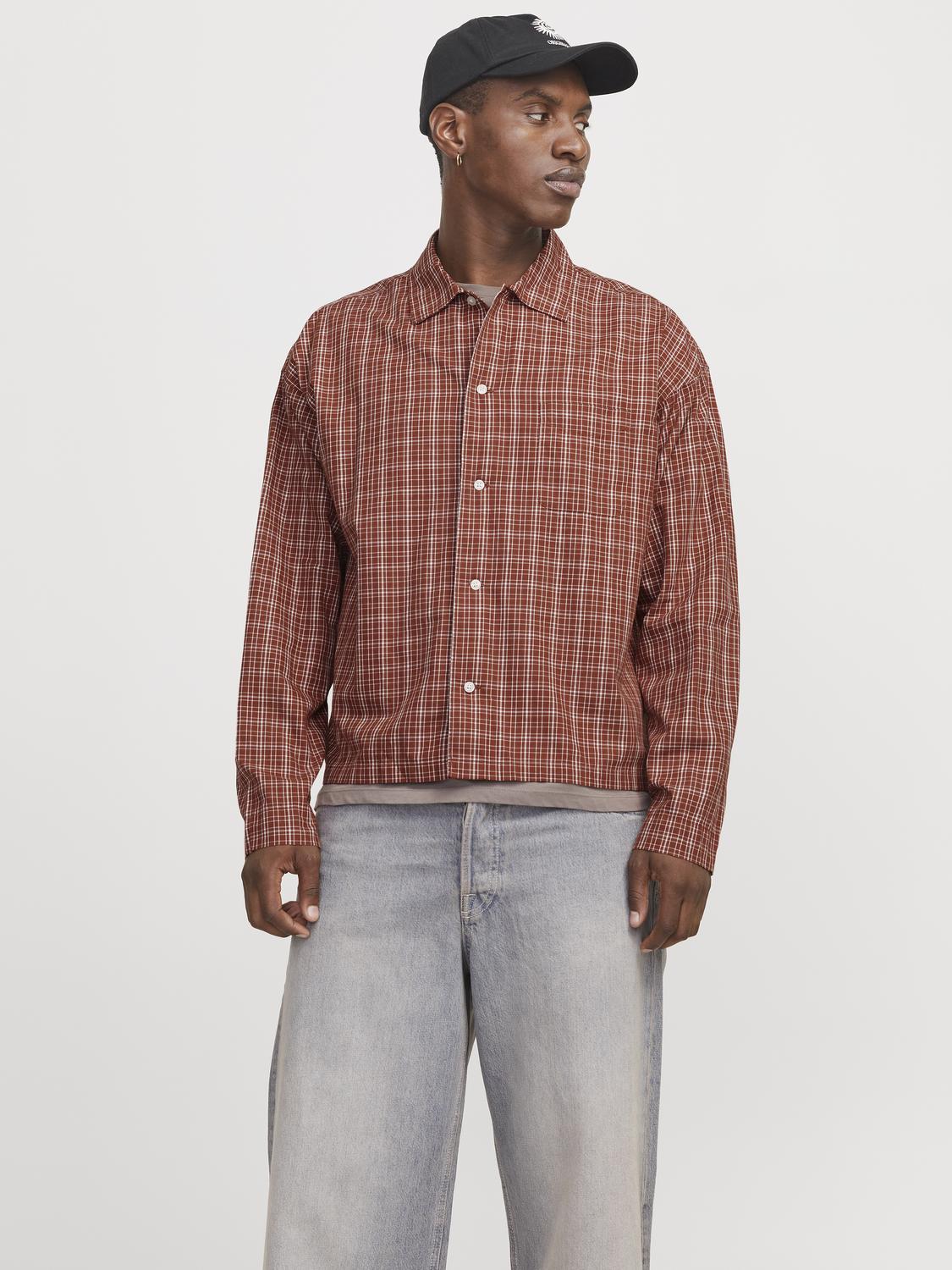 model_shot-front