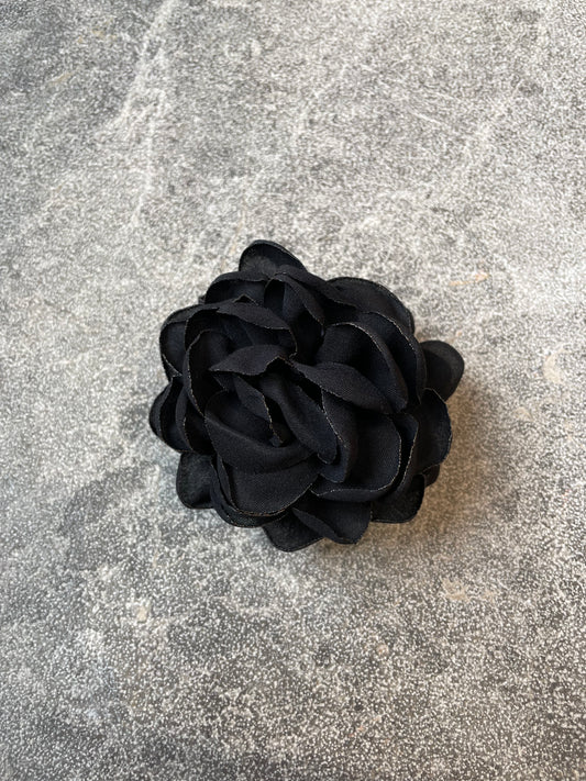 Rose Claw - Black