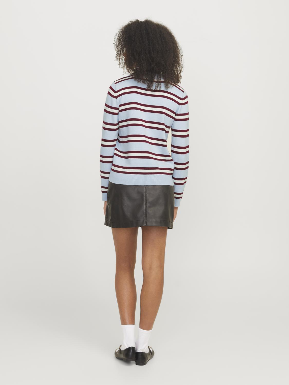 model_shot-back