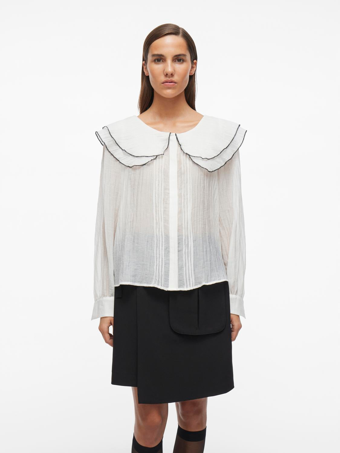 model_shot-front
