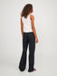 model_shot-back