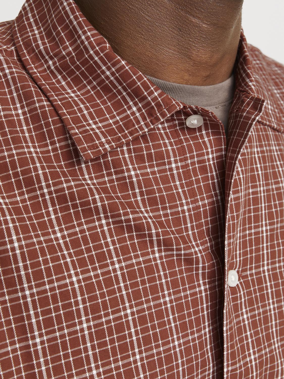 model_shot-detail