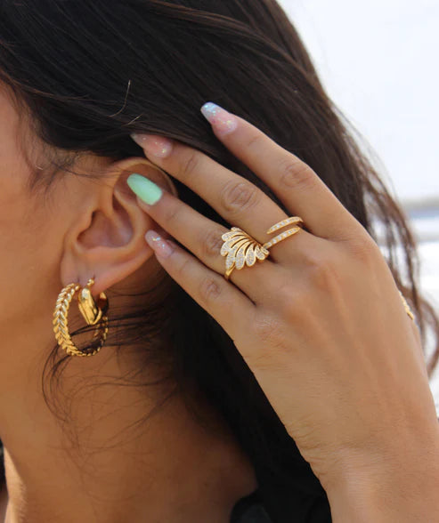 Rebecca Hoops - Goldplated