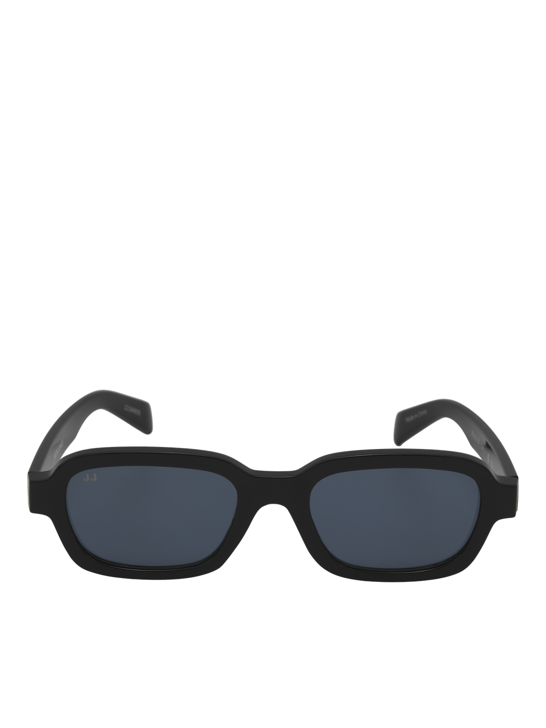 pack_shot-front_angled