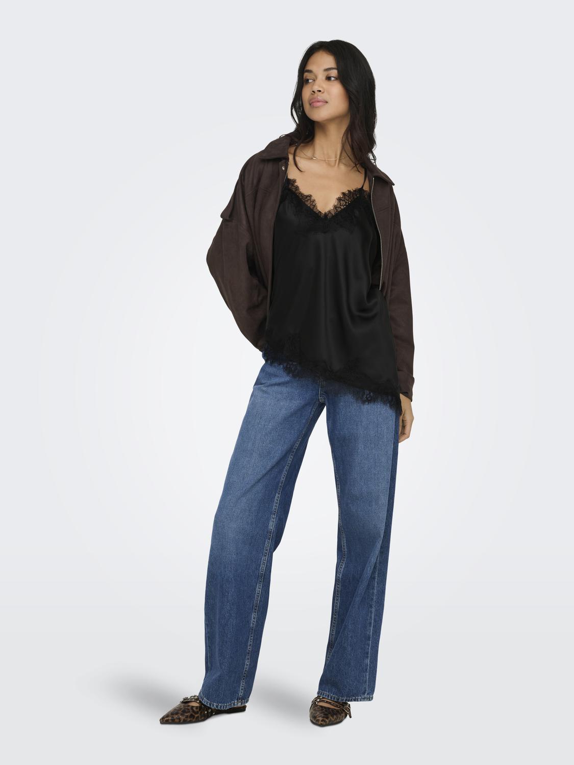 model_shot-front_full