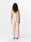 model_shot-back