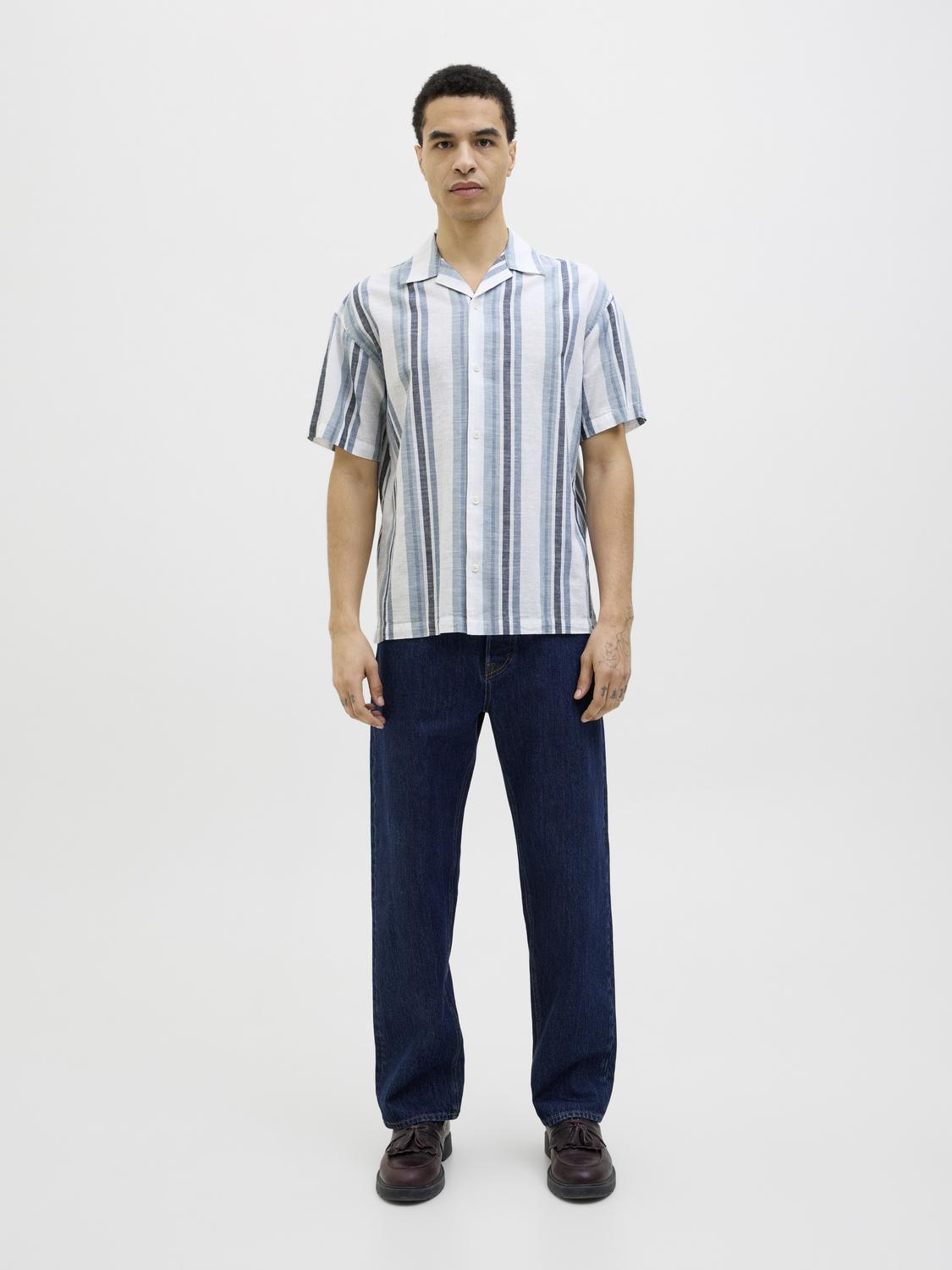 model_shot-front_full