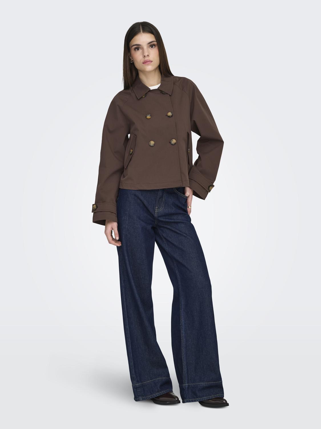 model_shot-front_full