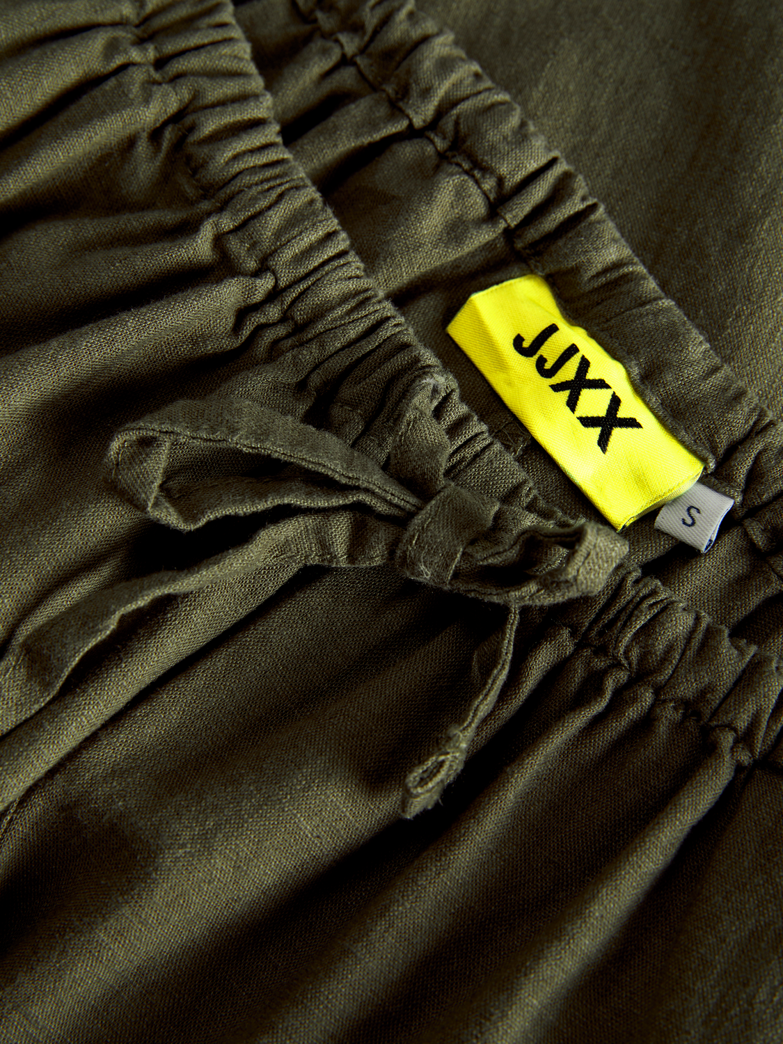model_shot-detail