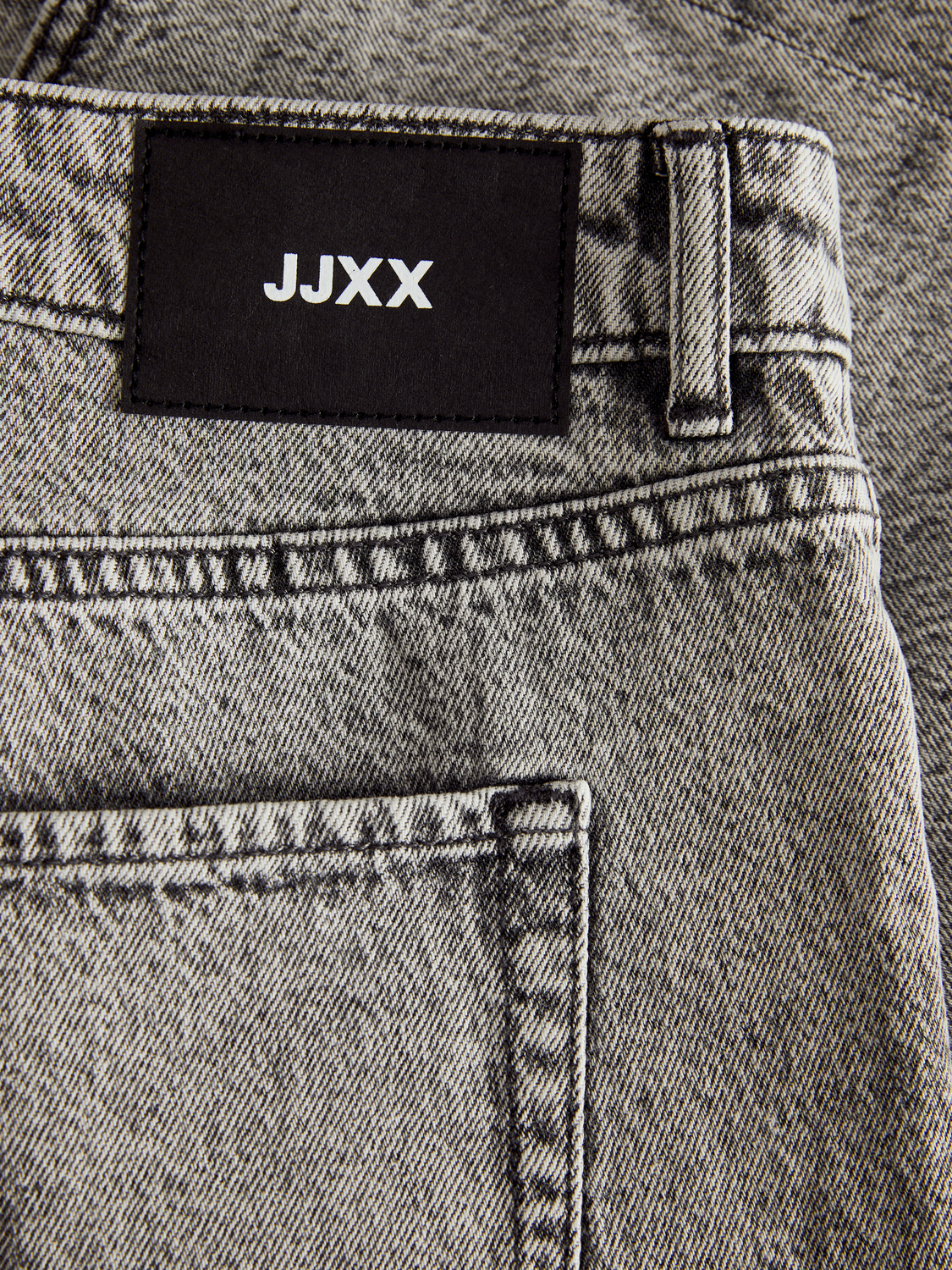 model_shot-detail