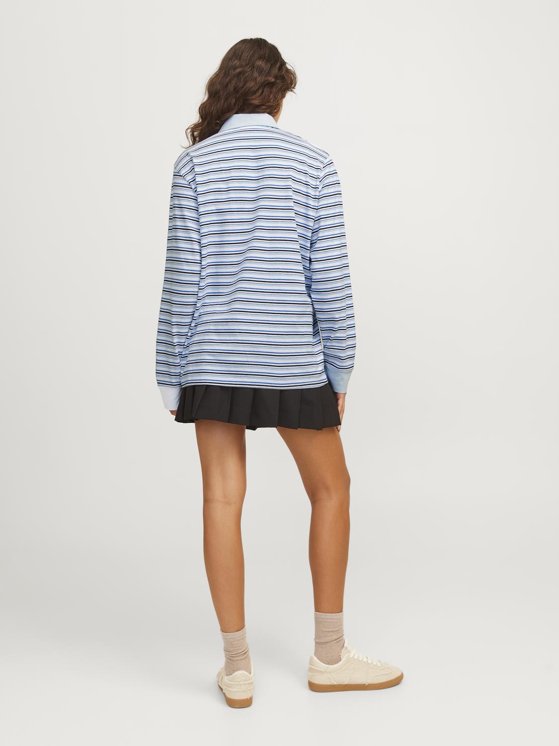 model_shot-back