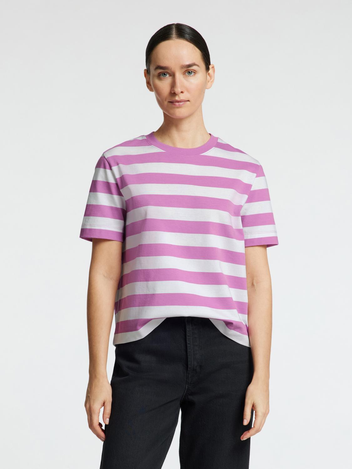model_shot-front
