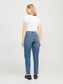 model_shot-back