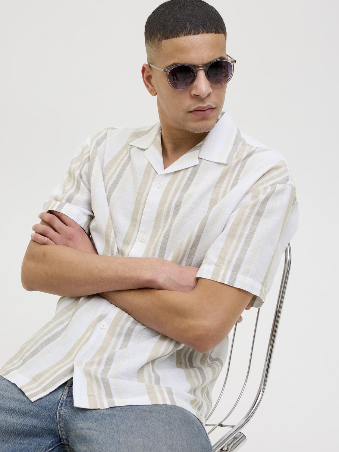model_shot-creative