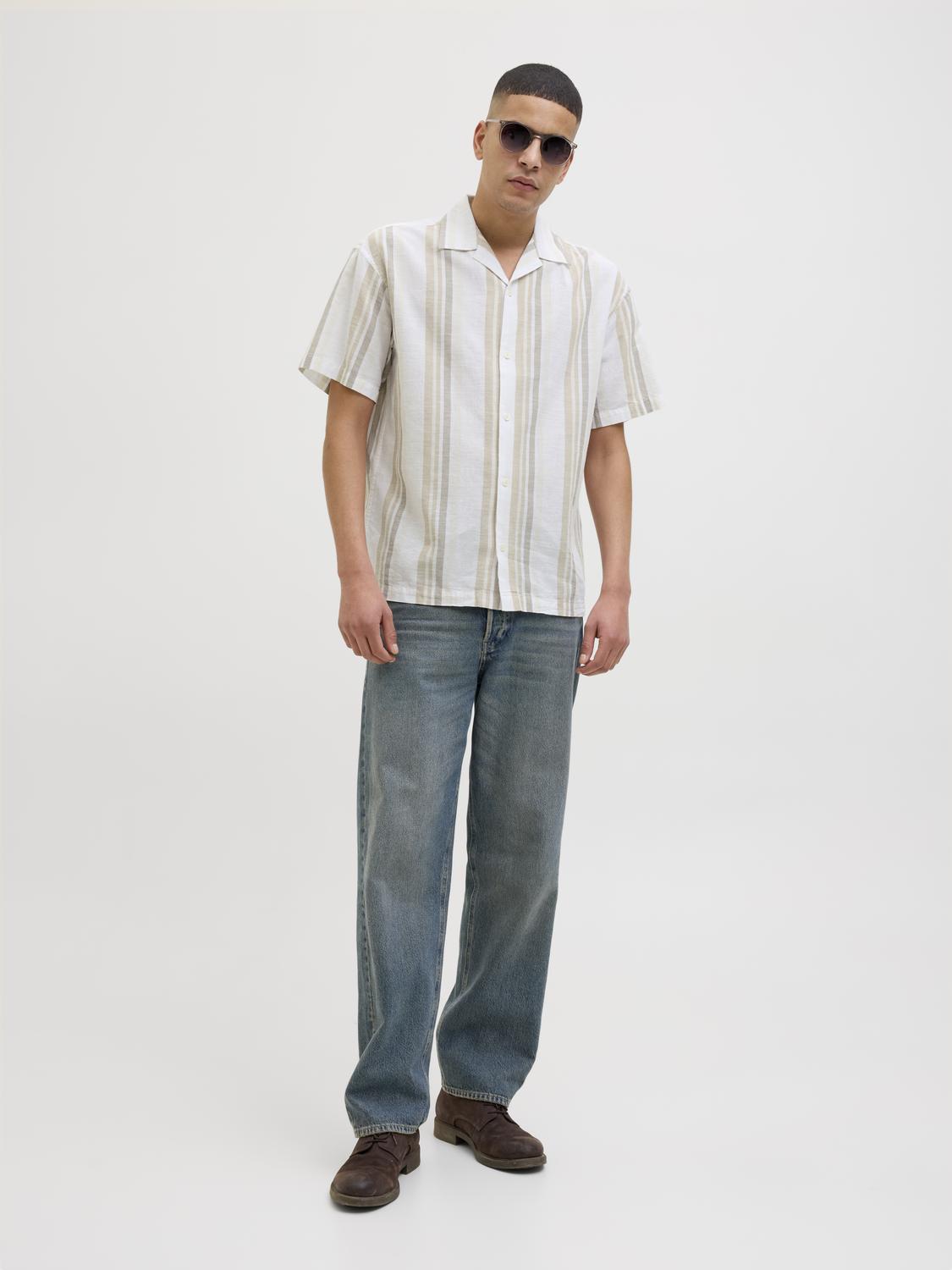 model_shot-front_full