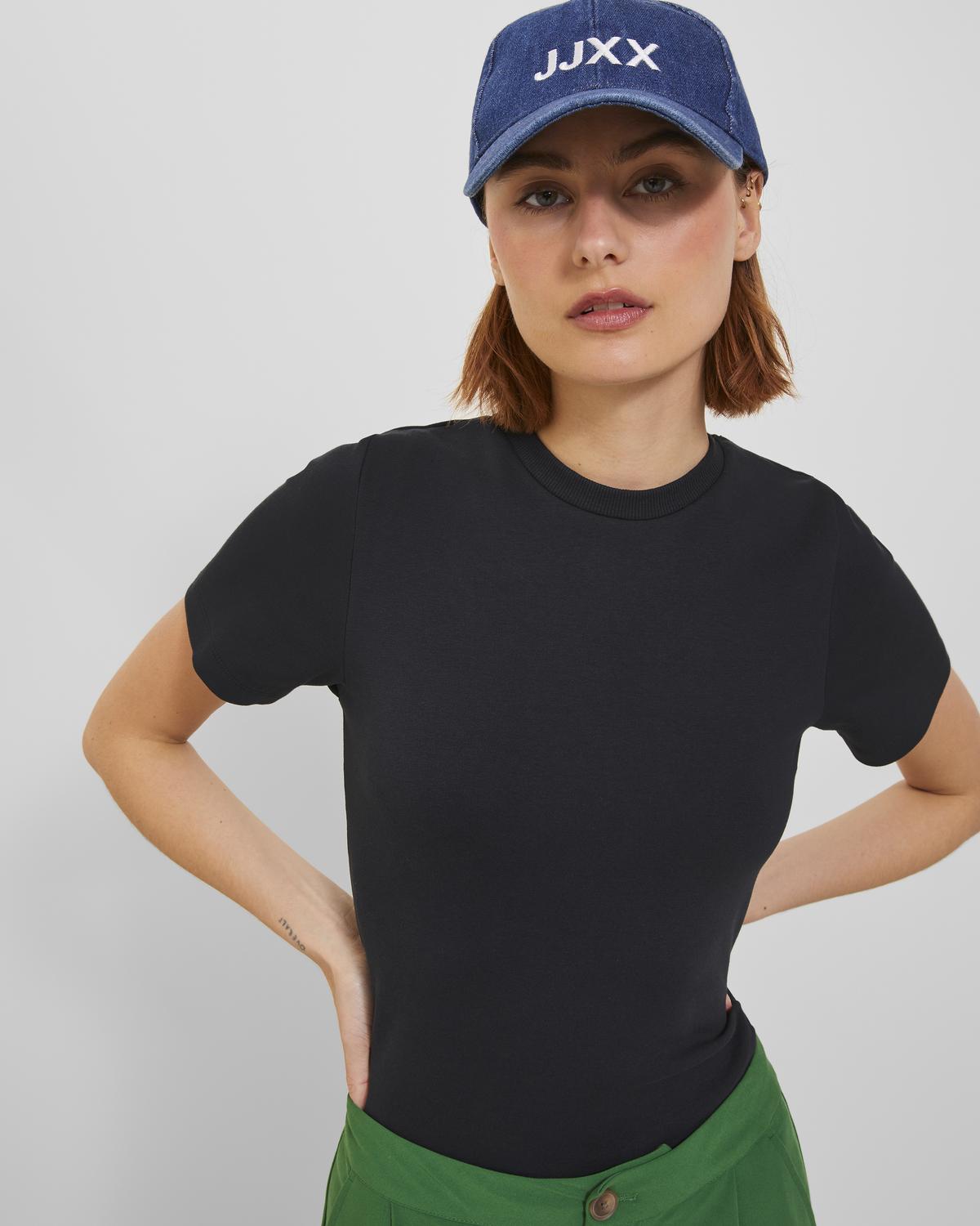 JXBELLE T-Shirt - Black